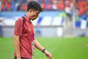 直播吧：邓卓翔无意转正，郑智、郑雄、陈洋三人竞争武汉三镇新帅