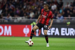 比分更新-图片报：勒沃库森关注米兰中卫佳夫，球员对重返德国持开放态度