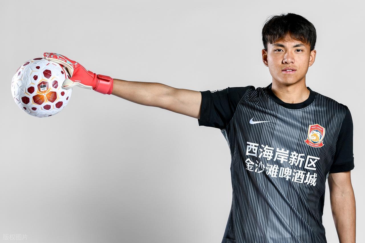 比分更新-青岛西海岸也是豪门！国足门将李昊回应为何不去豪门，获赞情商高